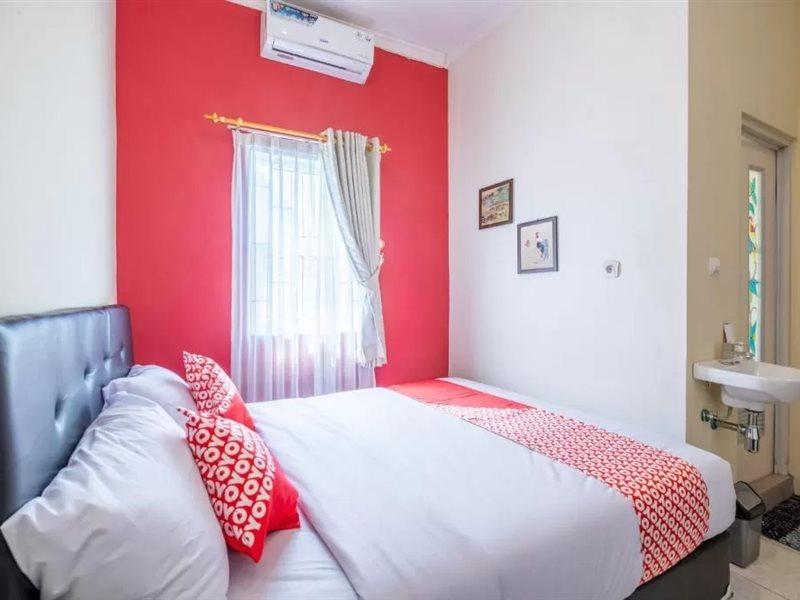 Reddoorz Syariah At Sudirman Street Garut Hotel Exterior foto